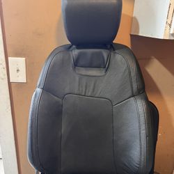 G8 Seat