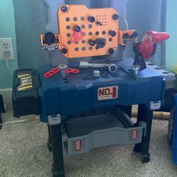 Toddler/kids Tool Bench! Comes With All Of The Screws Bolts That You See In The Photo