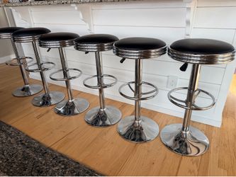 6 Retro Bar Stools