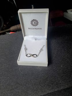 Billie Bijoux Sterling Silver Infinity Bracelet