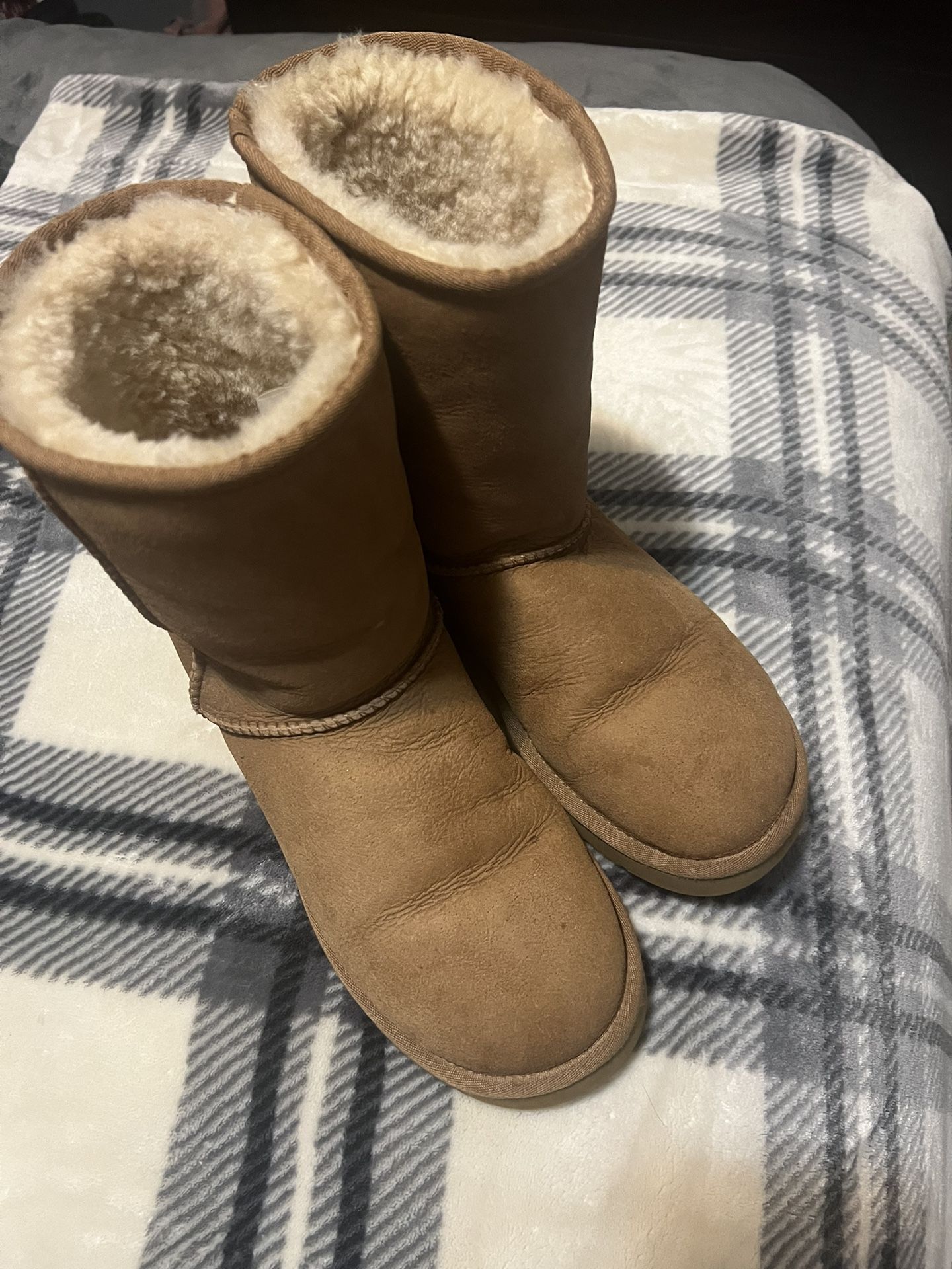 Ugg #9W