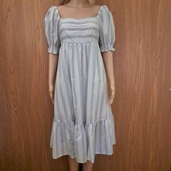 NWOT Ambercrombie & Fitch Striped Midi Dress Sz small