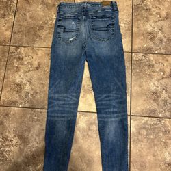 American Eagle hi rise Skinnys Size 4 
