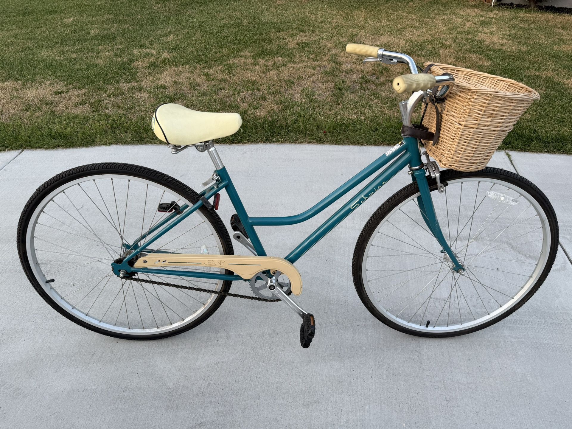 Schwinn Beach Cruiser