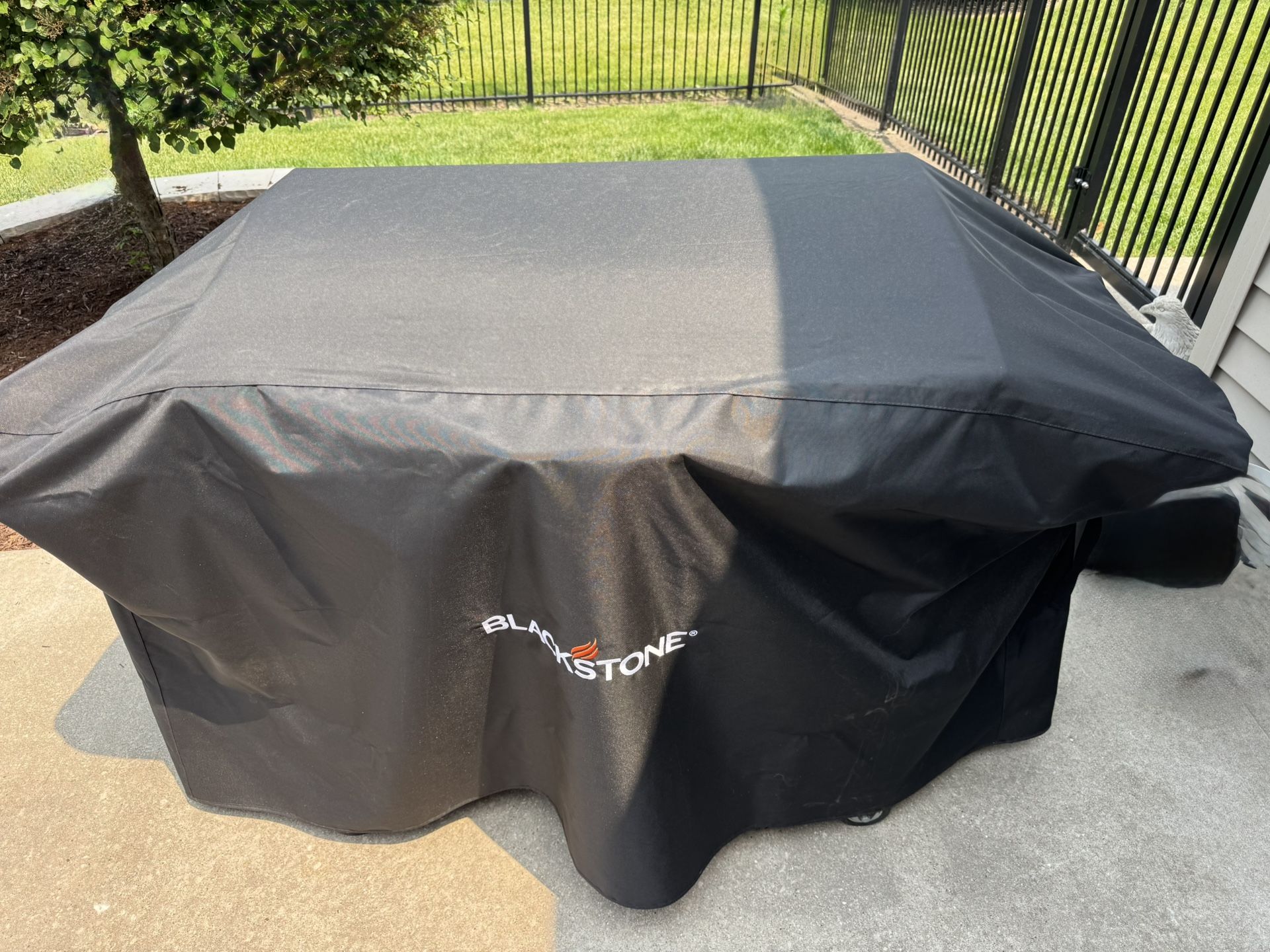 36” Blackstone With New Cover