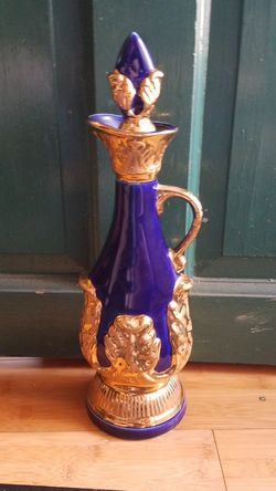 Vintage 1966 James Beam whiskey decanter