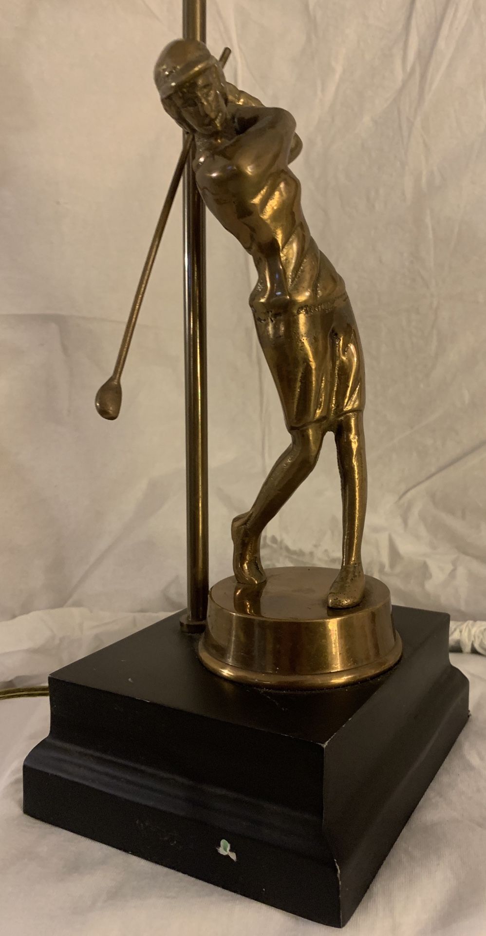 The Phoenix Collection Tall Brass Golfer Statue Lamp with biege Shade and Brass Finial; Used Vintage