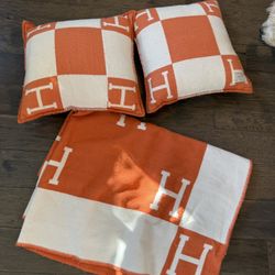 Hermes Pillows And Blanket