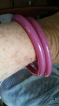 Pink chinese glass bracelets