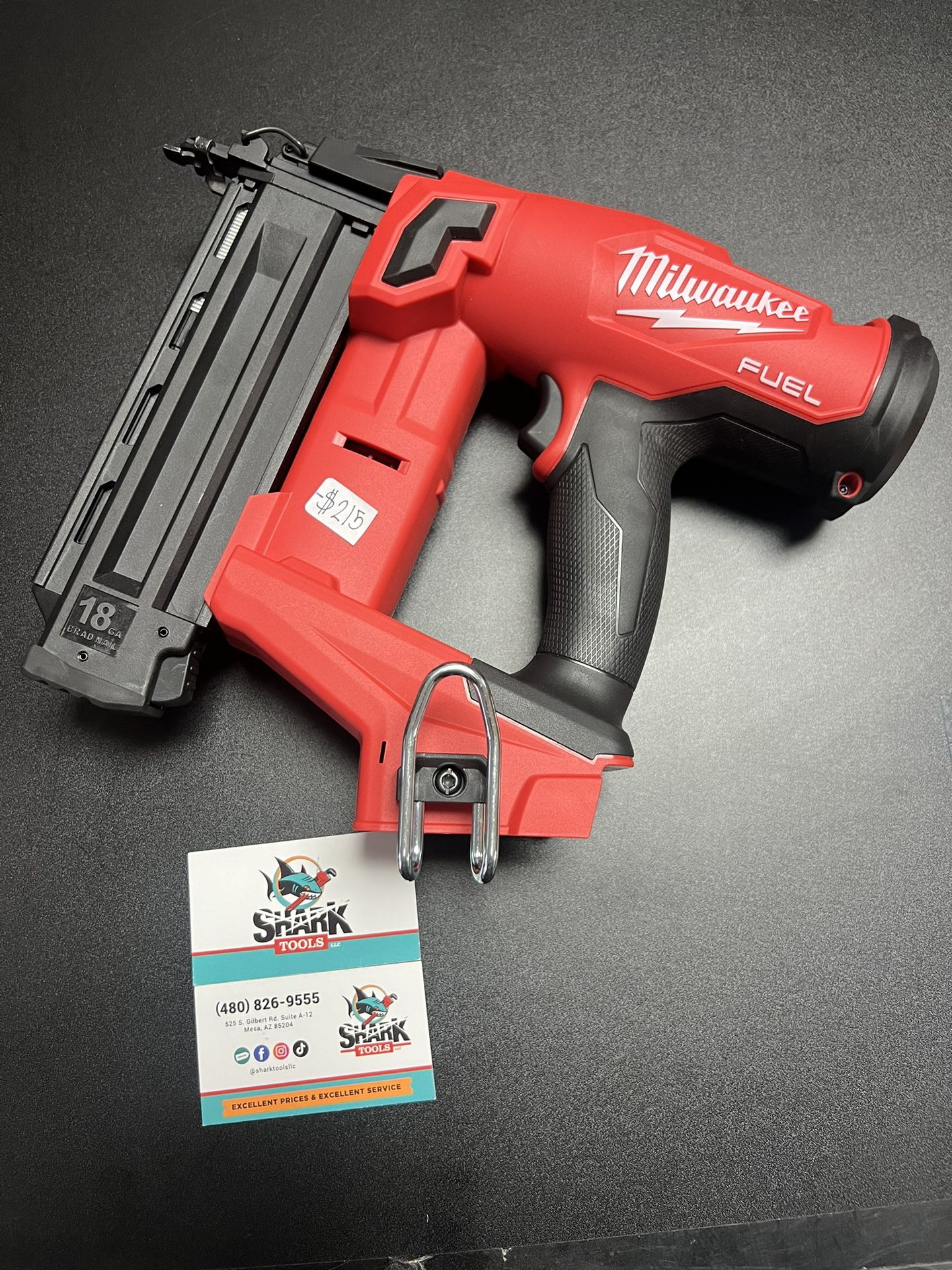 Milwaukee M18 FUEL 18-Volt Lithium-Ion Brushless Cordless 18-Gauge Brad Nailer (Tool-Only) 