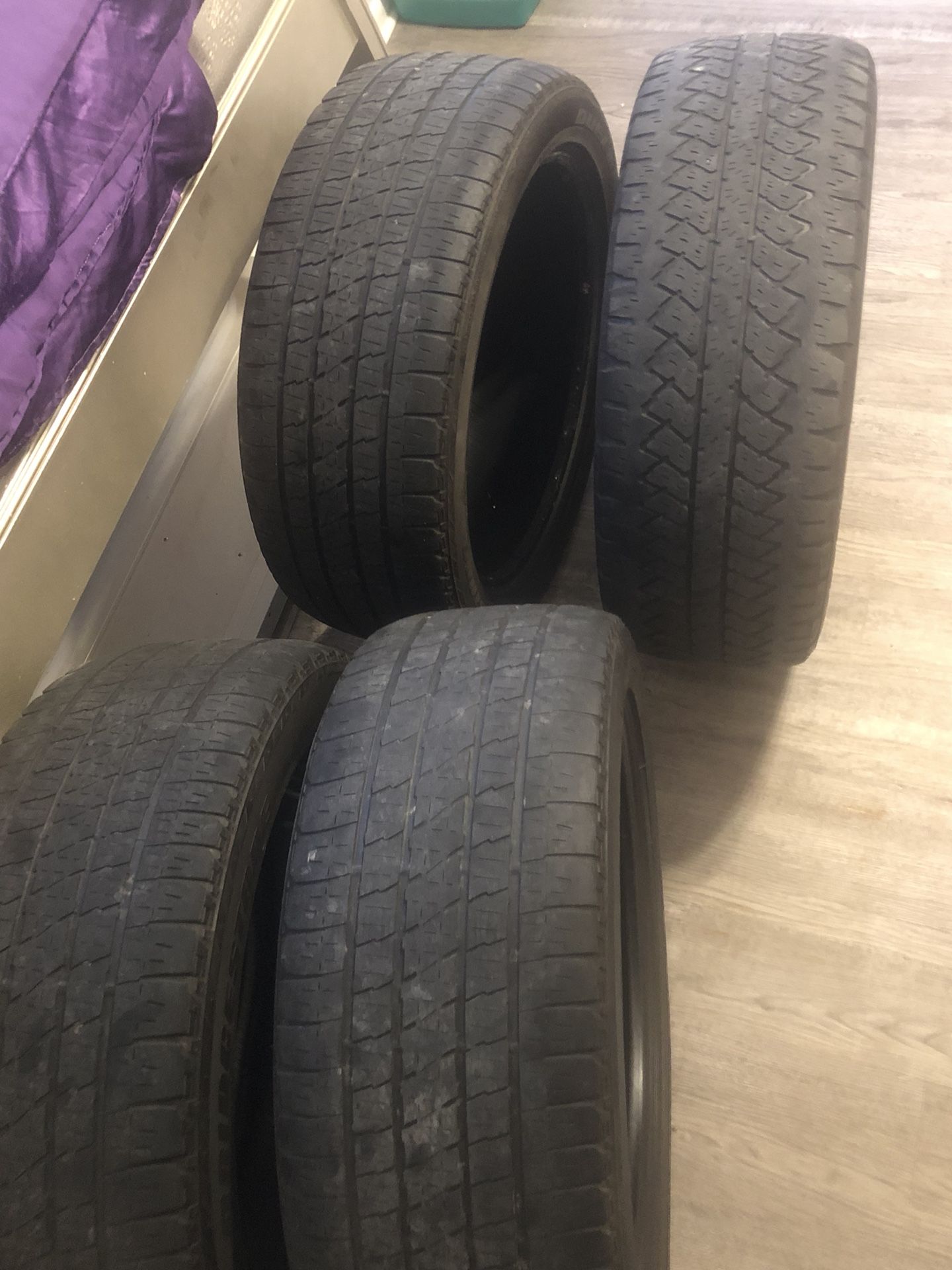 285/45/22