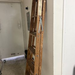 6ft Wooden Ladder $19.99