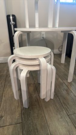 Kids table