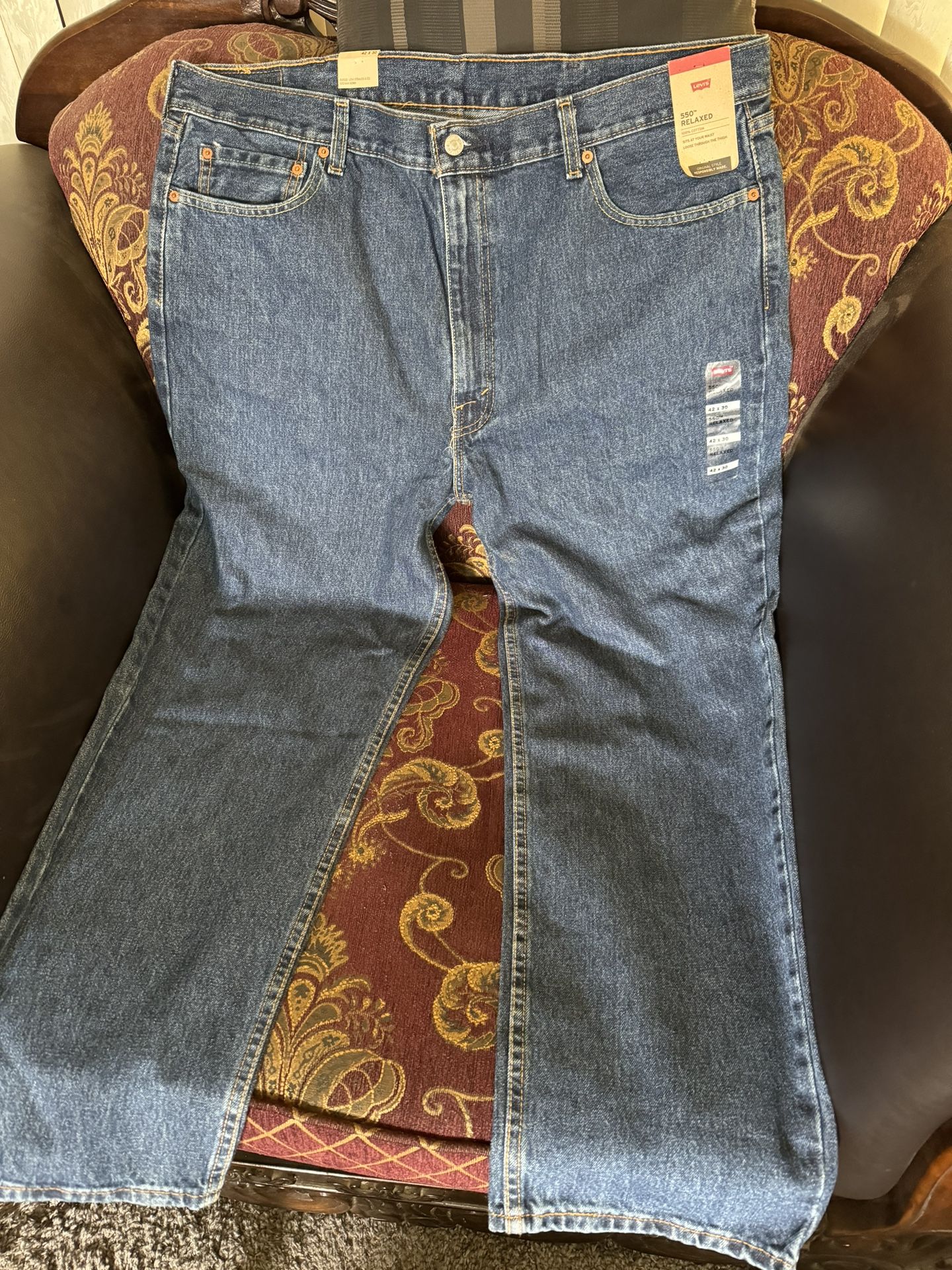 Levi’s 550 Blue Relaxed Jeans 👖