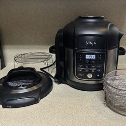 Ninja Food 10-in-1 Multi cooker 