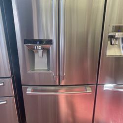 Kenmore Pro Refrigerator/ Nevera Kenmore