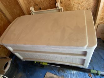 Suncast Resin Deck Storage Bin