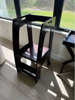 Kids countertop stool