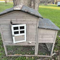 Wooden Rabbit Hutch / Small Chicken Coop with Run