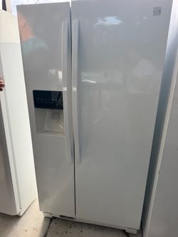 Kenmore Side-by-Side Refrigerator White 33”W