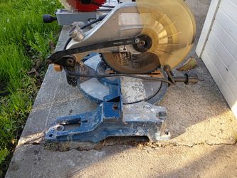 Sliding Compound Miter Saw