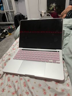 Apple MacBook Pro 13– Broken Screen