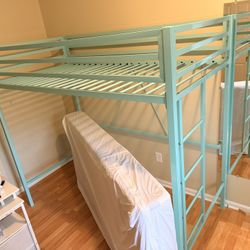 Kids Loft Bed And Twin Mattress 