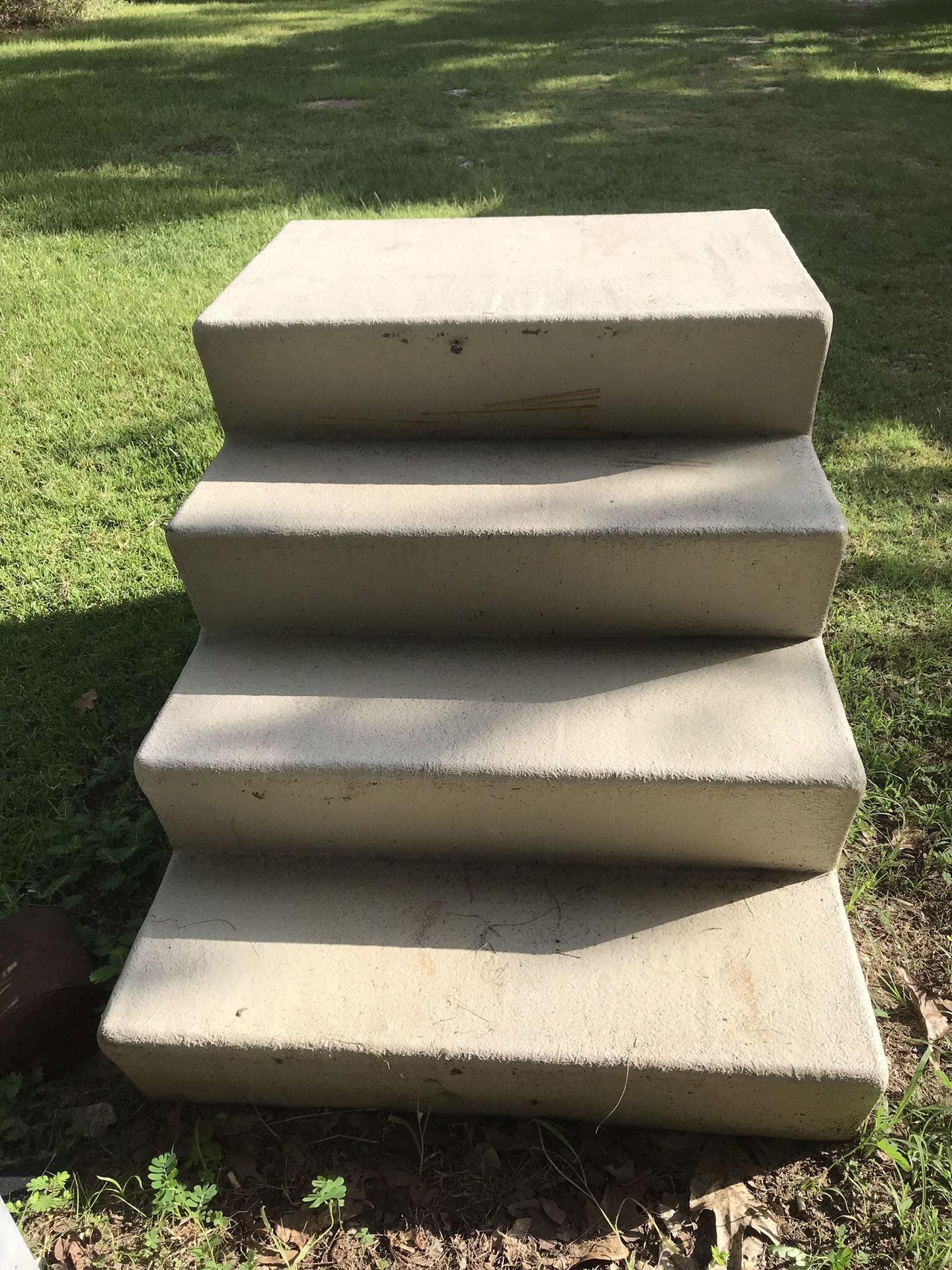 Rv/mobile home fiberglass steps