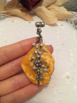 Gorgeous 1870s antique amber pinch from Poland