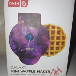 Dash Galaxy Mini Waffle Maker