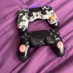 PS4 With 2 Controllers Check Description For All Games