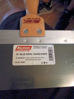 18" Blue steel taping knife