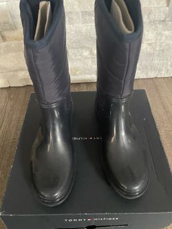 Navy blue Tommy Hilfiger women’s rain/snow boots #navyblue #rainboots #tommyhilfiger