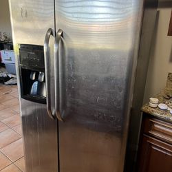 Frigidaire Refrigerator and Freezer