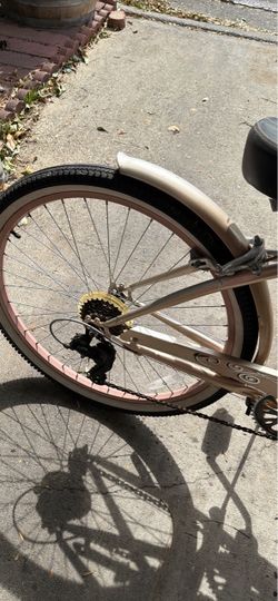Cruiser Bicycle with Fenders and Rear Derailleur