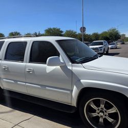 2002 Chevrolet Suburban 