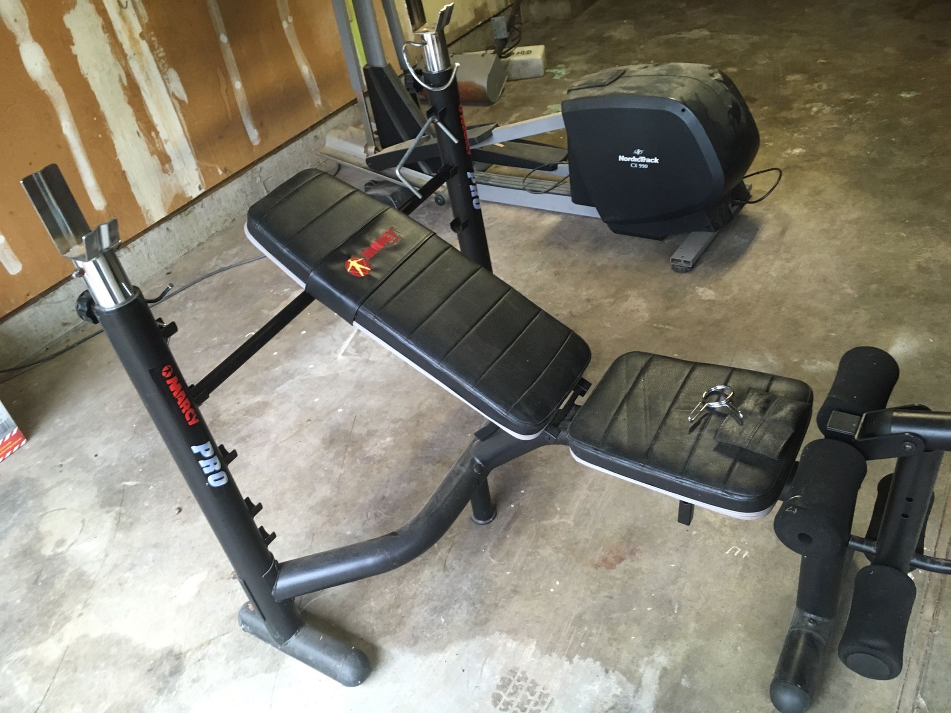 Marcy Pro weight bench with weights $125