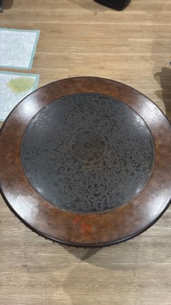 Round Coffee Tabe