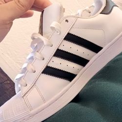 Adidas Superstars 