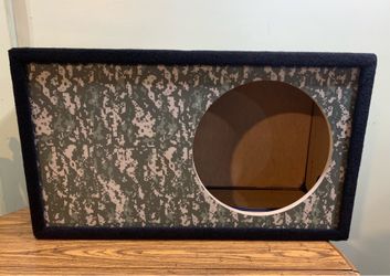 New Single 15” Spl Slot Vent Ported Enclosure ( camo pattern)