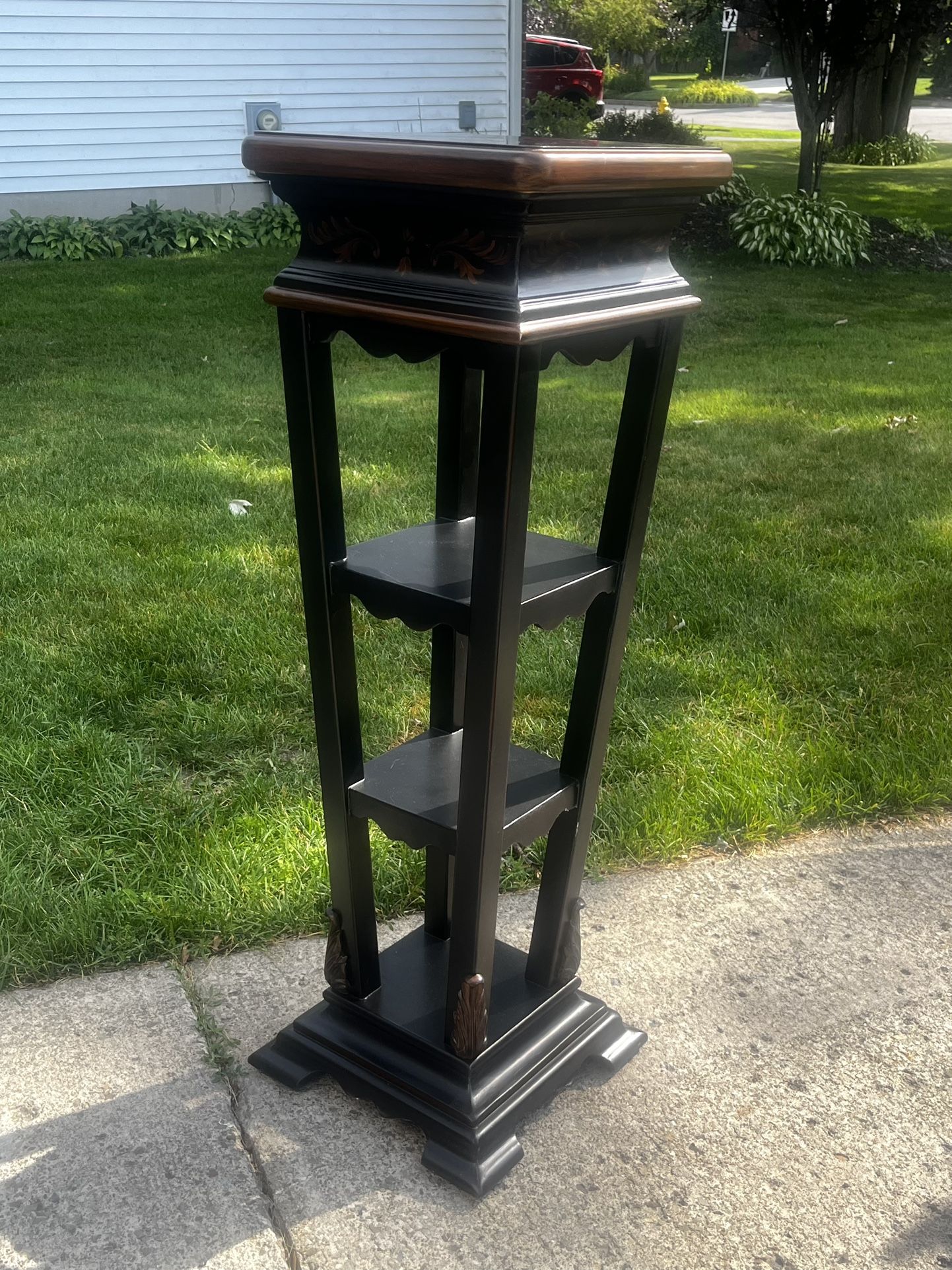 Tall Pedestal Accent Table