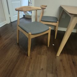 Move Out Sale: Like New Dining Table For $200