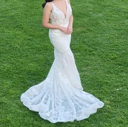Wedding dress off white trumpet fitted and flare size 12