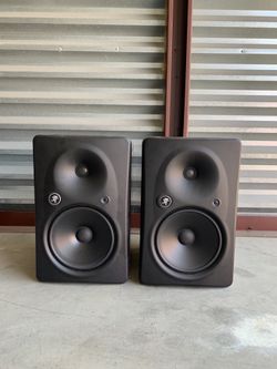 Mackie HR824mk2 8.75 inch Powered Studio Monitor