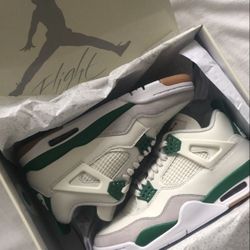 Jordan 4 Retro - Pine Green