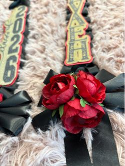Black graduation lei