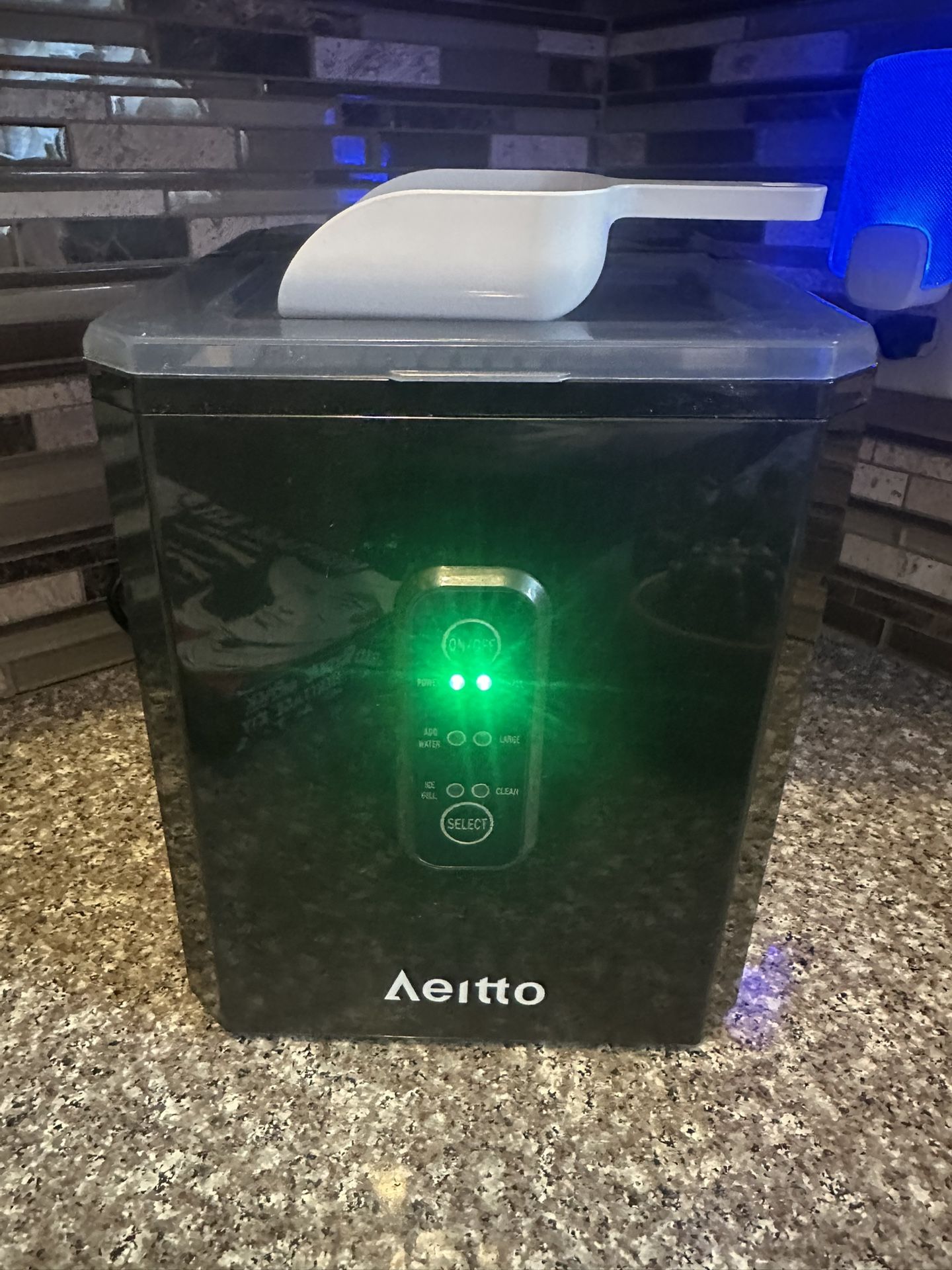 Countertop Ice Machine