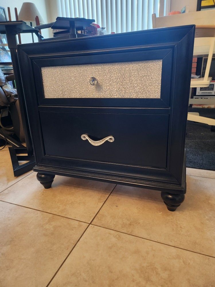 Black Drawer (OPEN TO OFFERS)