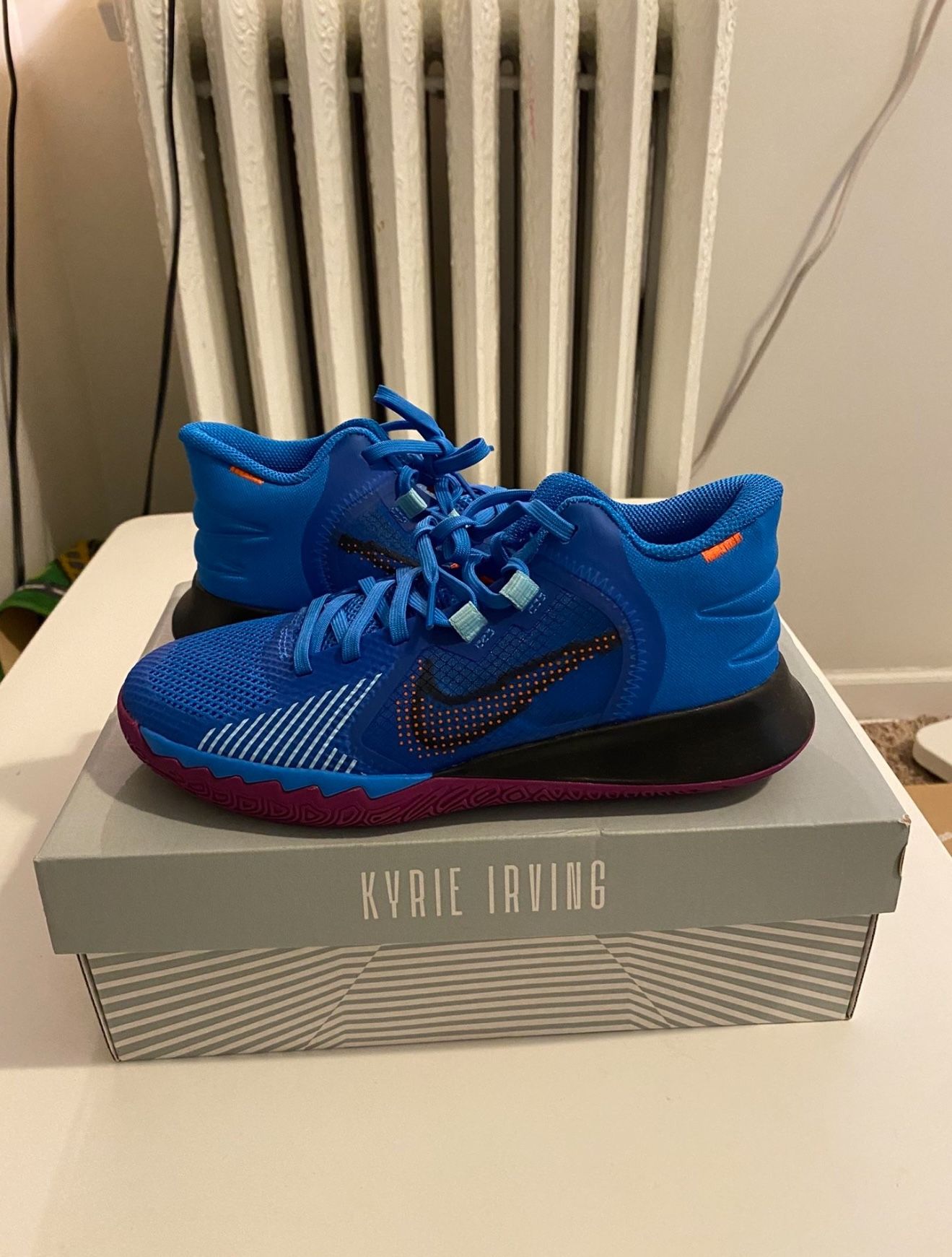 Brand New Kyrie Basketball Shoes 5y