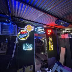 NEON SIGN